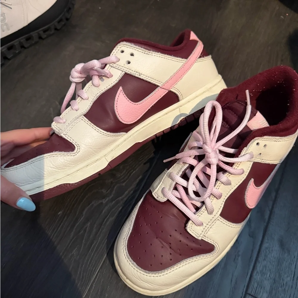 Nike dunk low premium valentine’s day sneakers